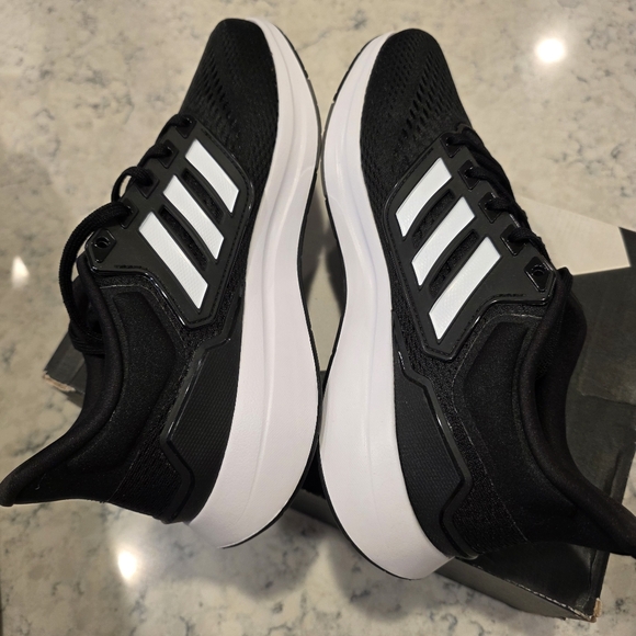 Adidas EQ21 Run 'Black White Running Shoe Size 8 Men's (Women's 9) NWT! - Picture 15 of 16